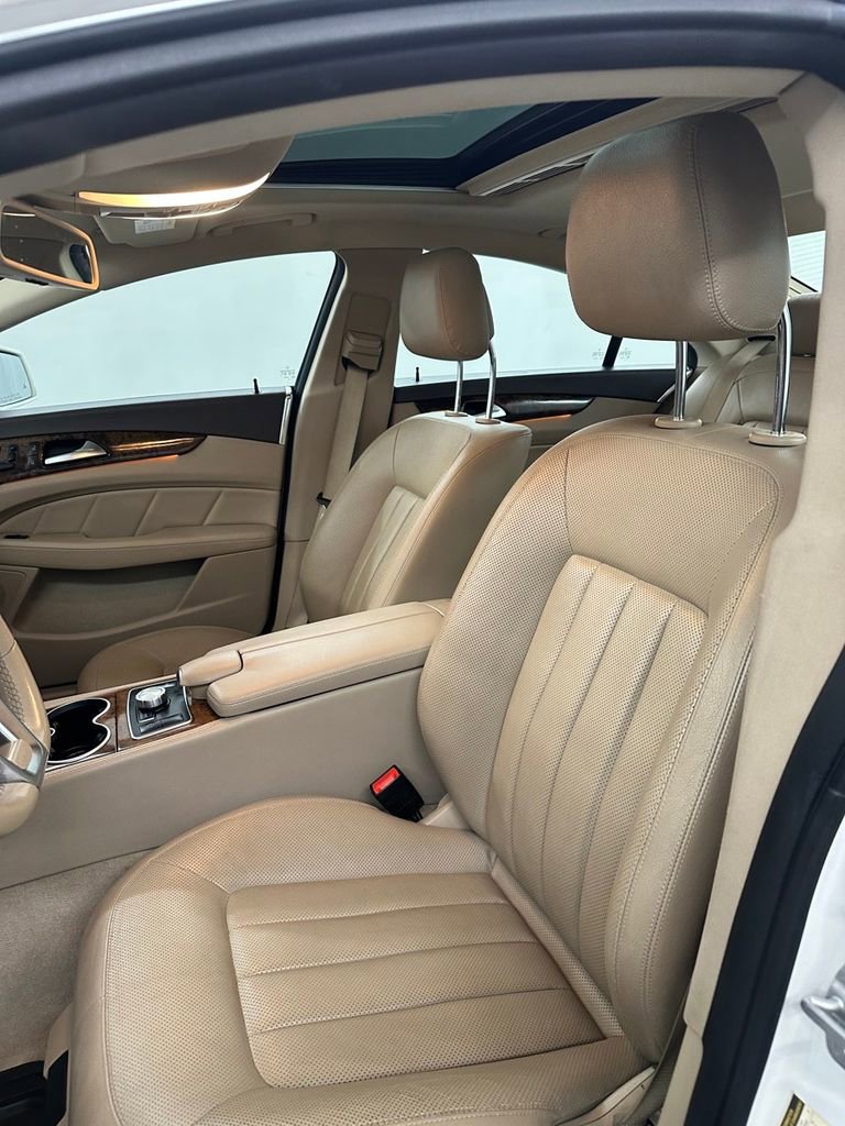 Used 2012 Mercedes-Benz CLS 550 4MATIC image 10