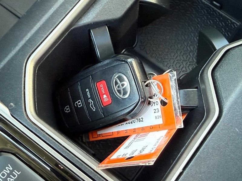 Used 2023 Toyota Tundra Limited image 30