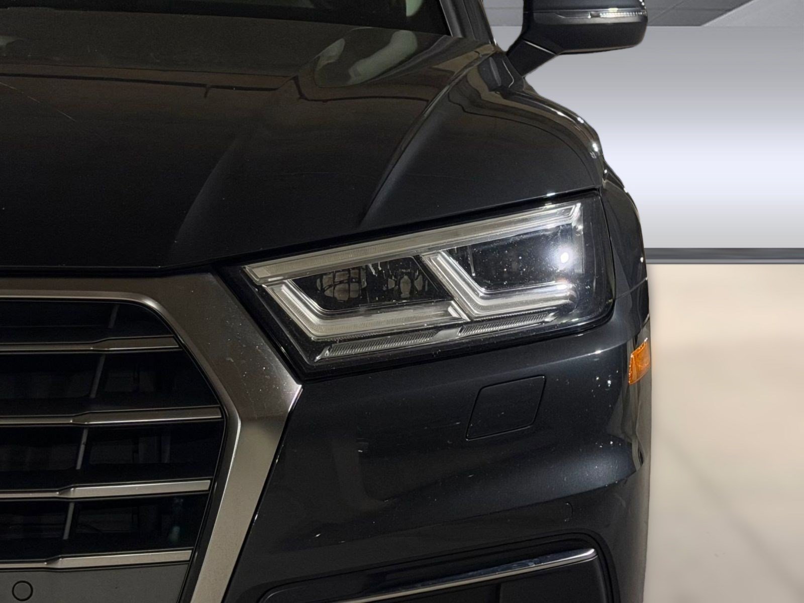 Used 2019 Audi Q5 Premium w/ Premium Plus Package AWD/4WD image 11