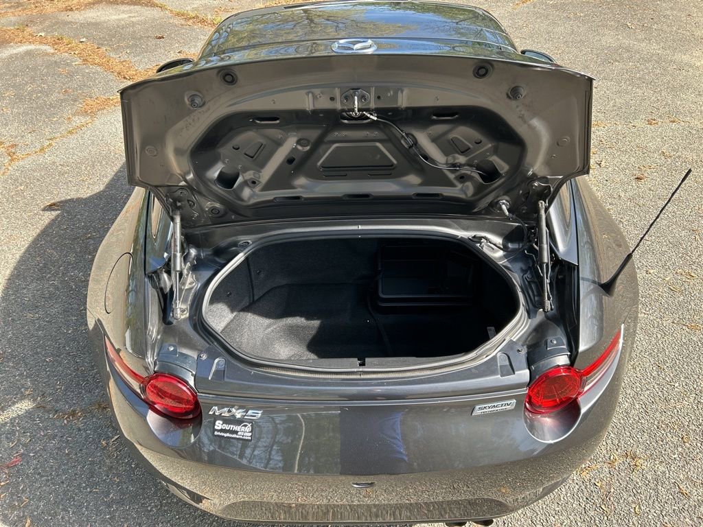 Used 2019 MAZDA MX-5 Miata RF Grand Touring image 27