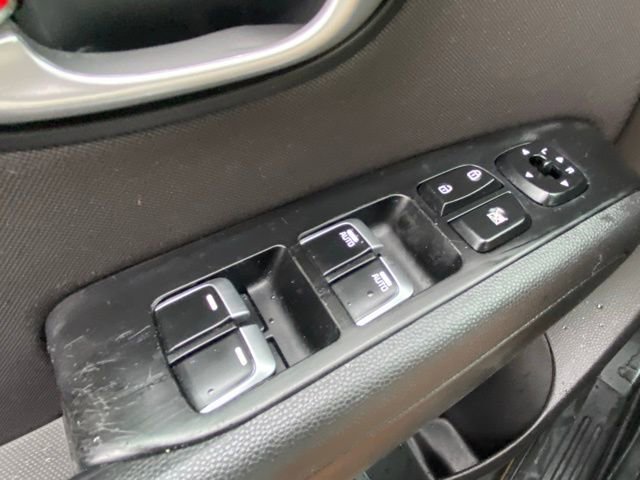 Used 2019 Kia Soul + FWD image 18