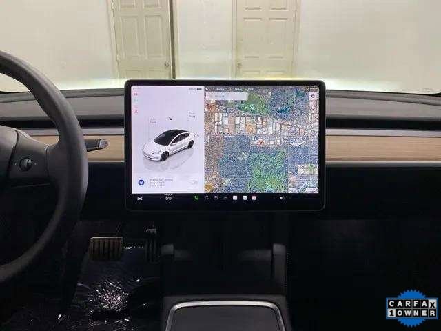 Used 2023 Tesla Model 3 Performance image 13