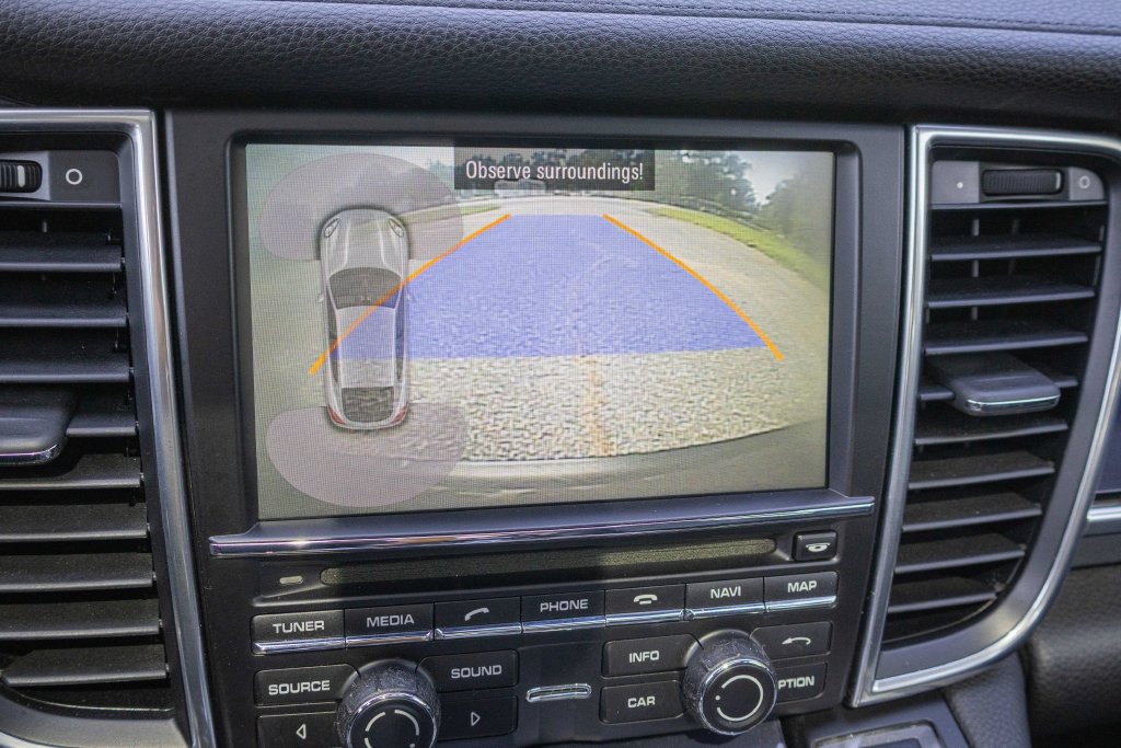 Used 2015 Porsche Panamera 4 AWD/4WD image 21
