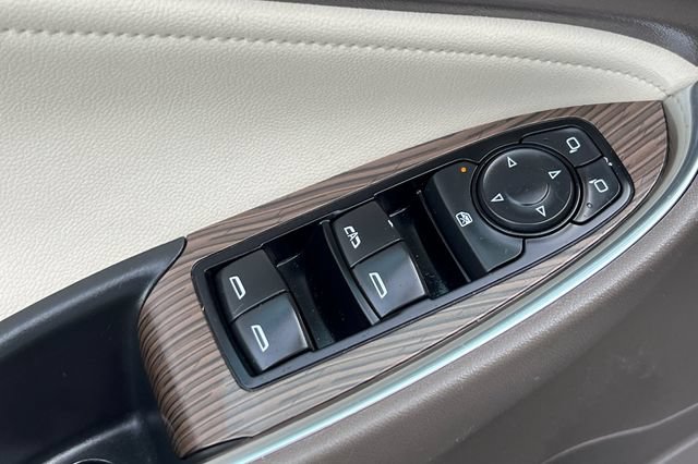 Used 2024 Chevrolet Malibu LT FWD image 12