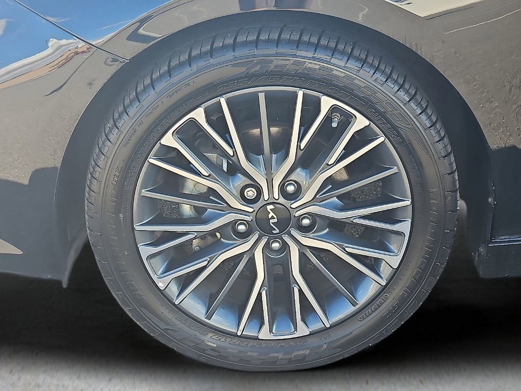 Used 2023 Kia Forte GT-Line w/ GT-Line Technology Package FWD image 10