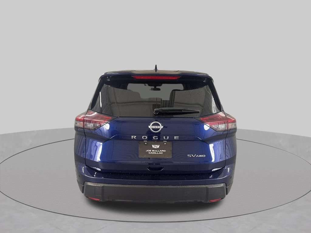 Used 2024 Nissan Rogue SV AWD/4WD image 6