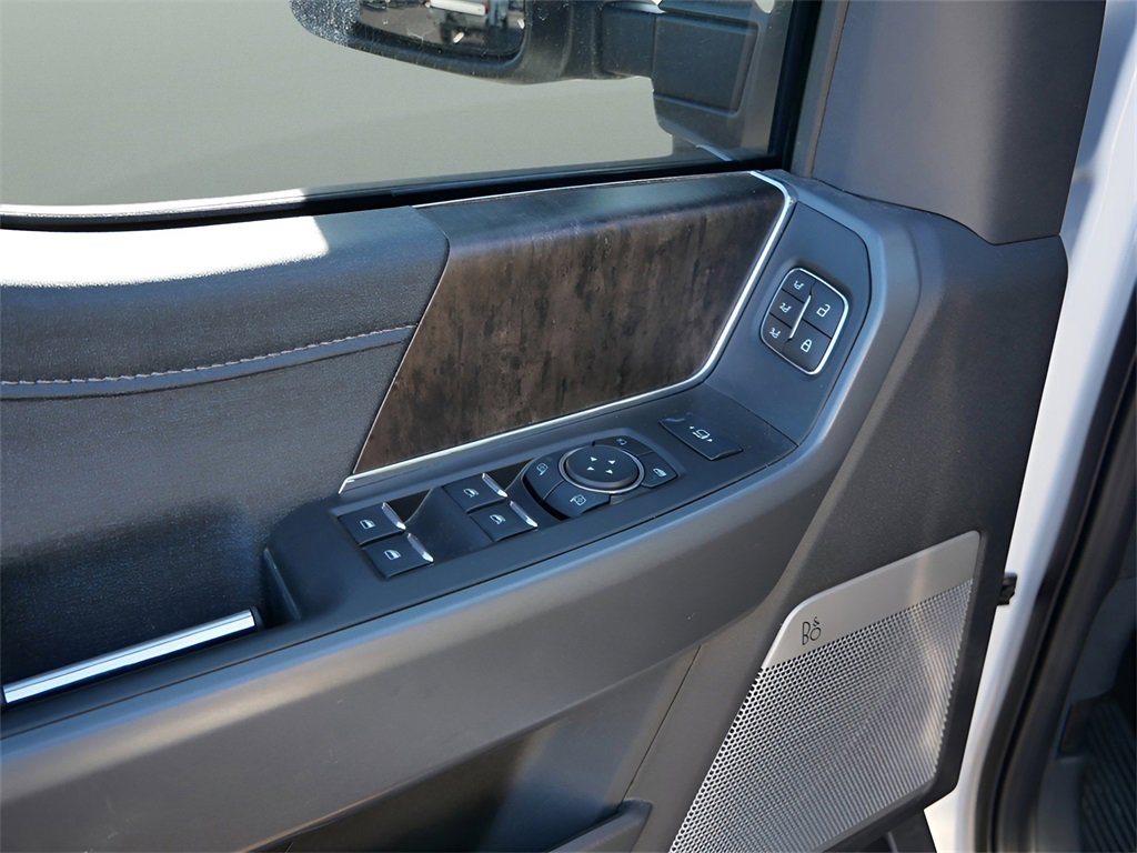 Used 2024 Ford F350 Lariat w/ Lariat Ultimate Package image 18