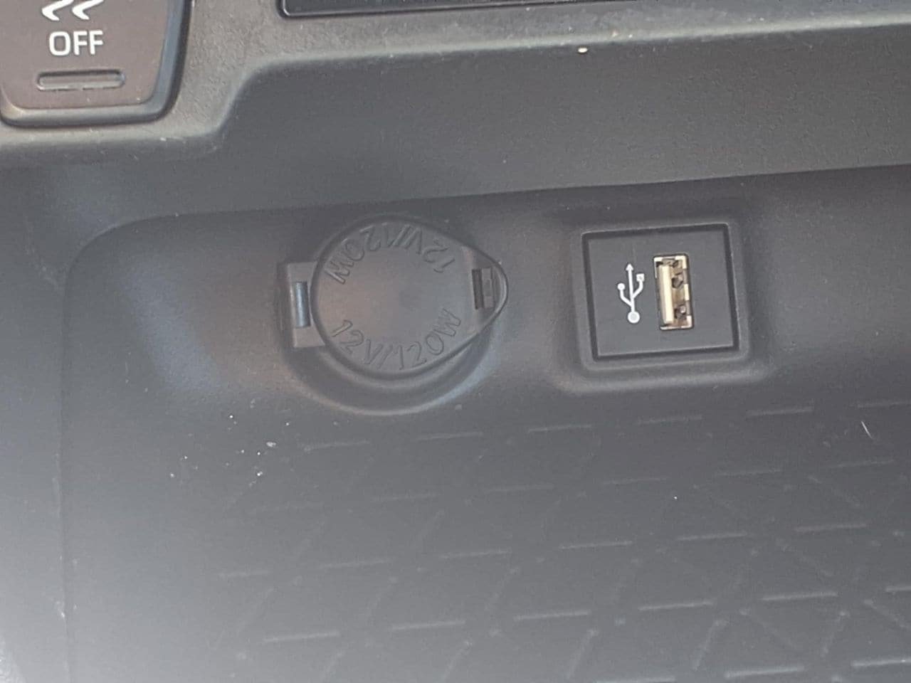 Used 2023 Toyota RAV4 XLE AWD/4WD image 18