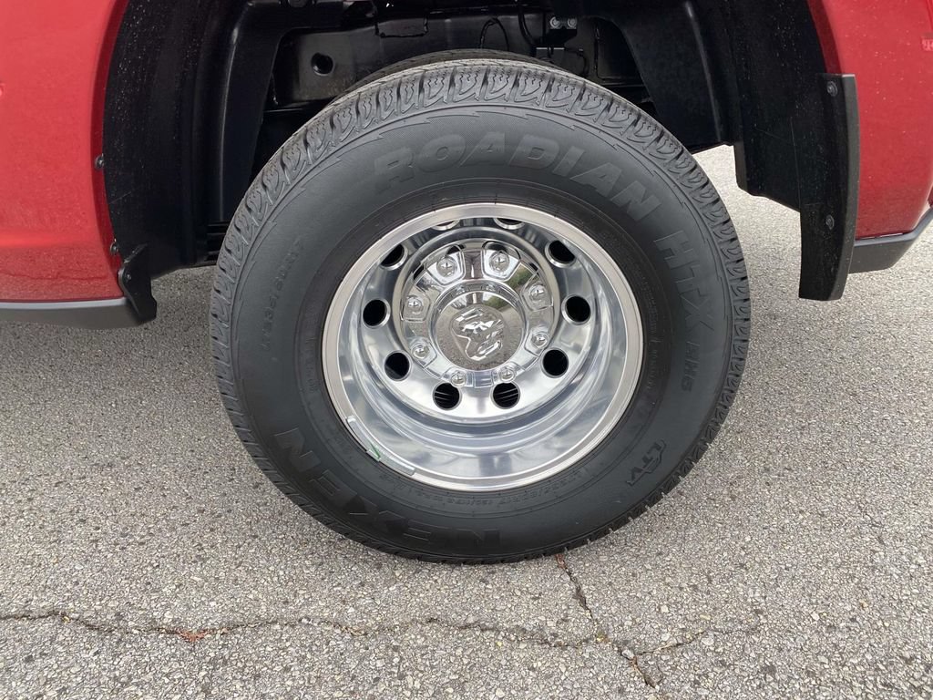 New 2026 RAM 3500 Laramie AWD/4WD image 7