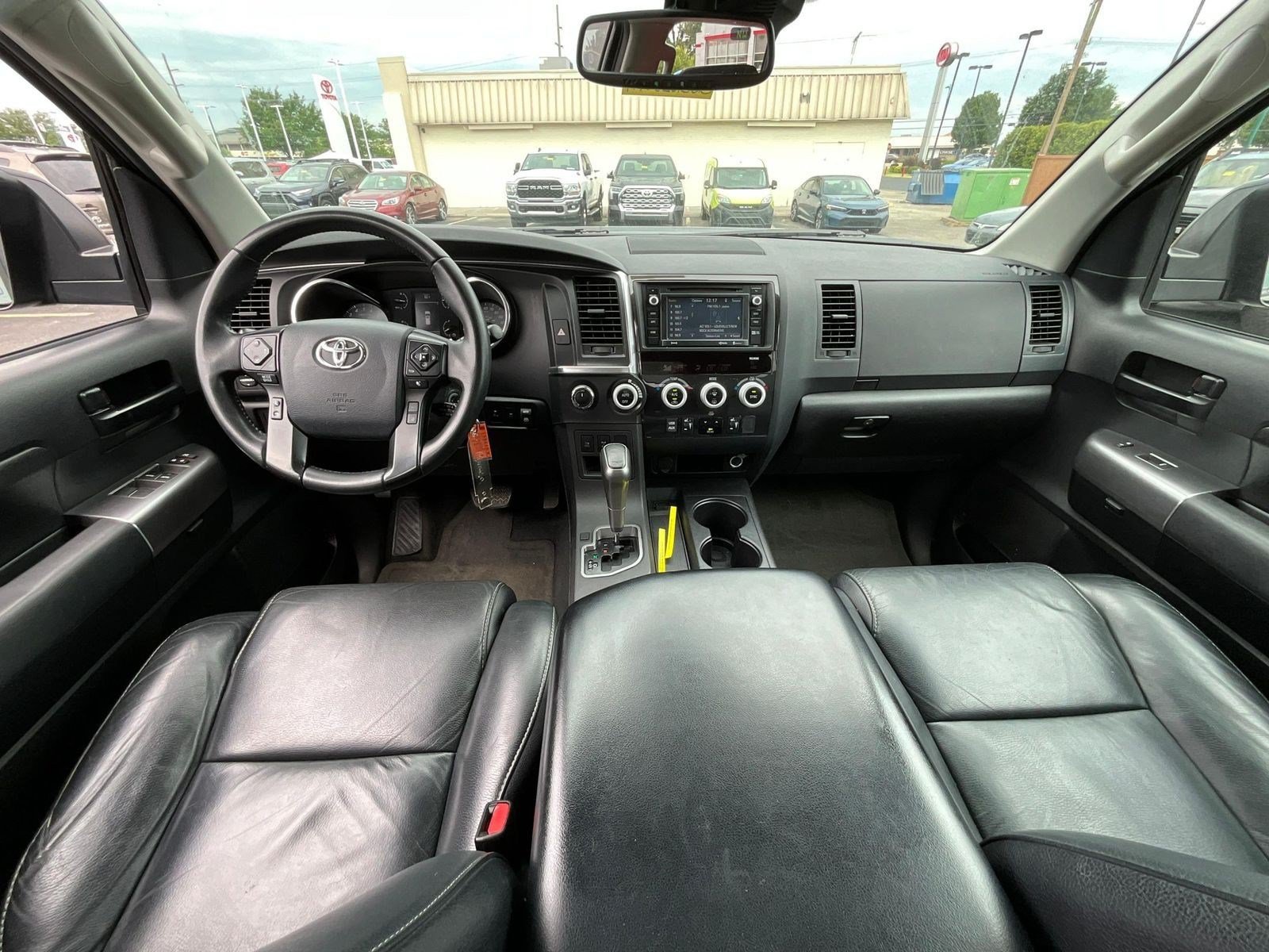 Used 2018 Toyota Sequoia TRD Sport AWD/4WD image 7
