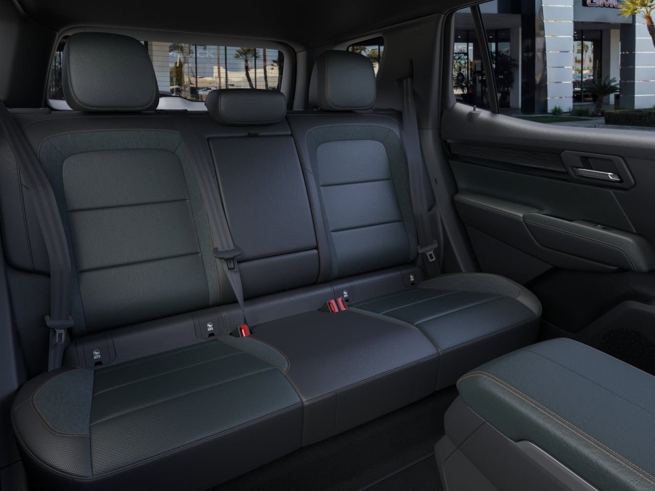 New 2026 GMC Terrain AT4 AWD/4WD image 18