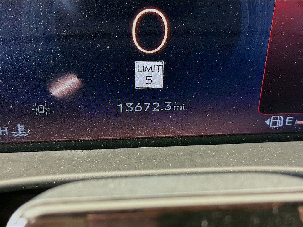 Used 2025 Lincoln Aviator Reserve w/ Jet Appearance Package image 32