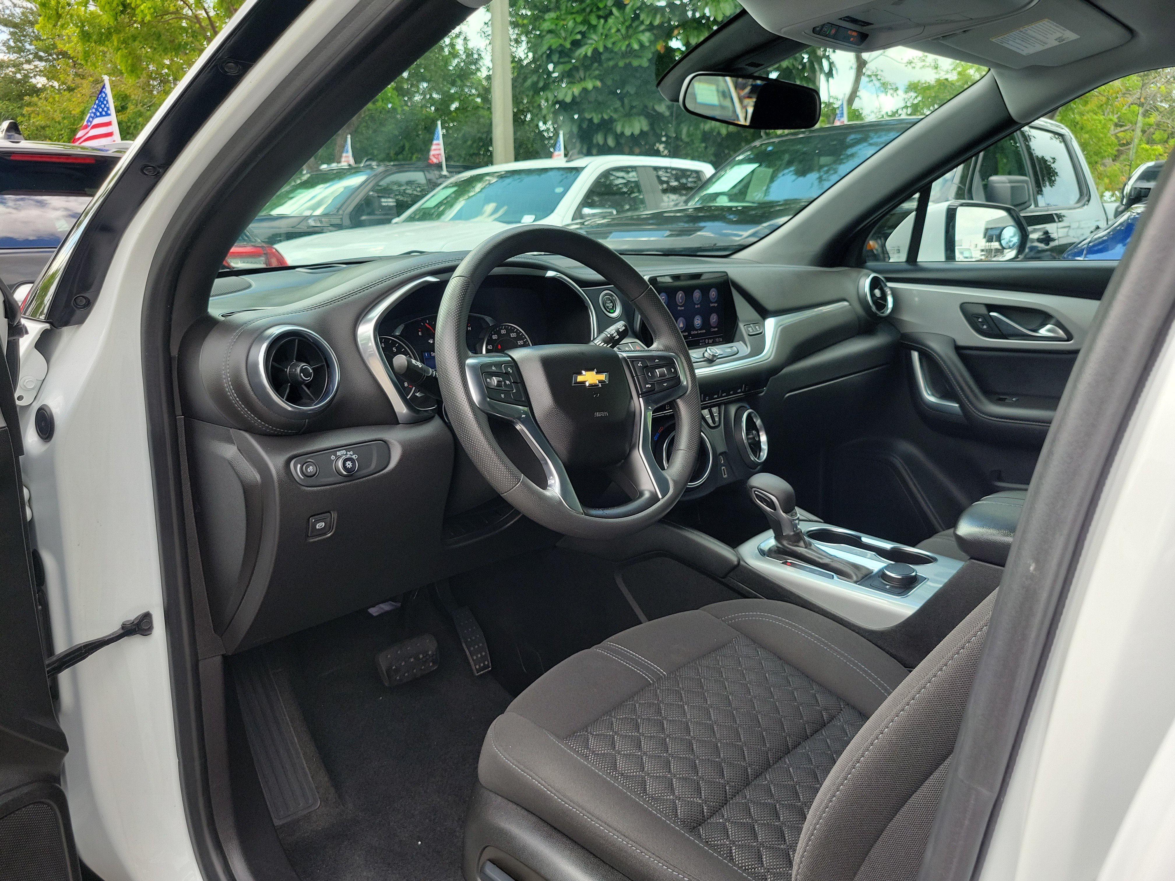 Used 2022 Chevrolet Blazer LT FWD image 9