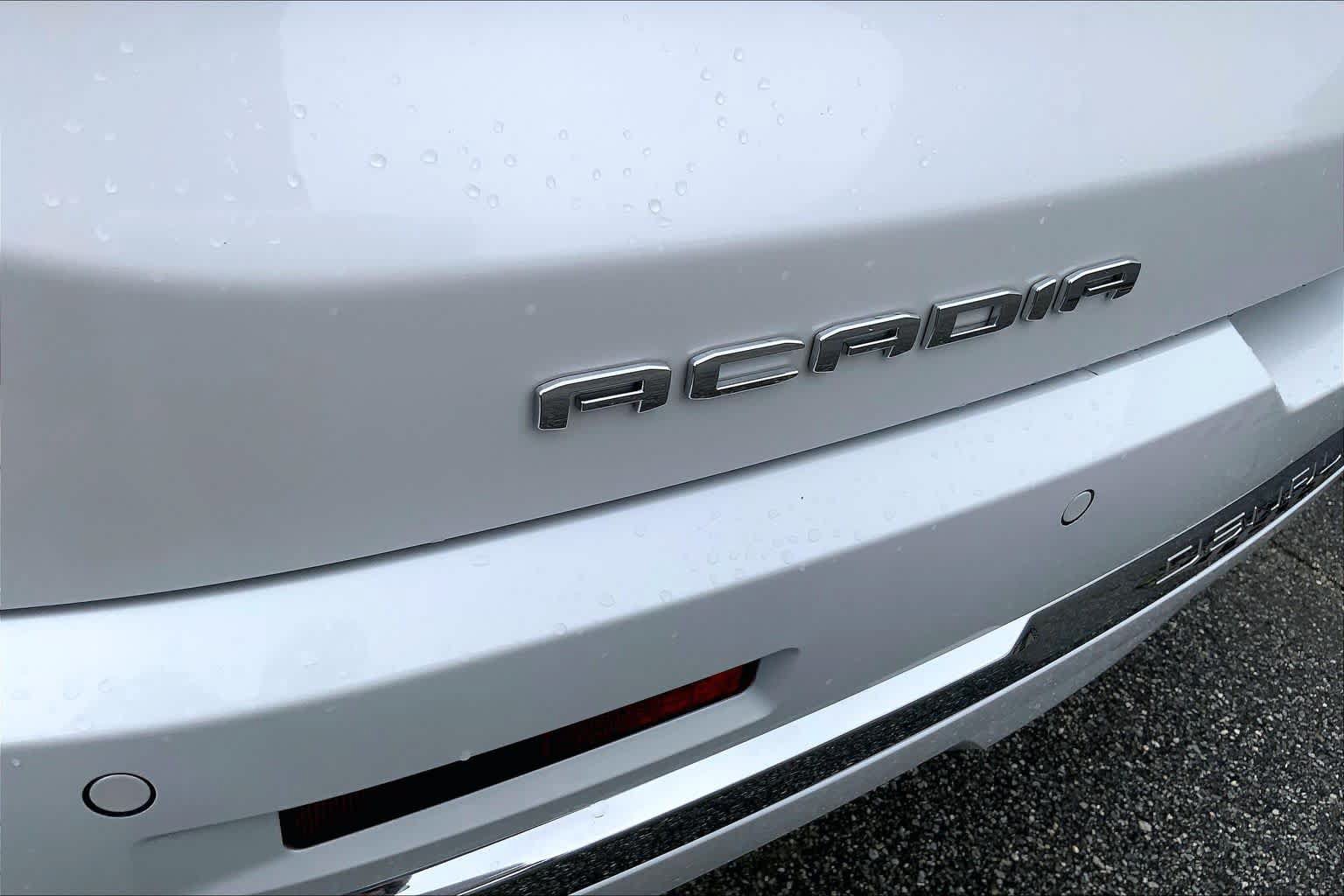 Used 2023 GMC Acadia Denali w/ Denali Technology Package AWD/4WD image 33