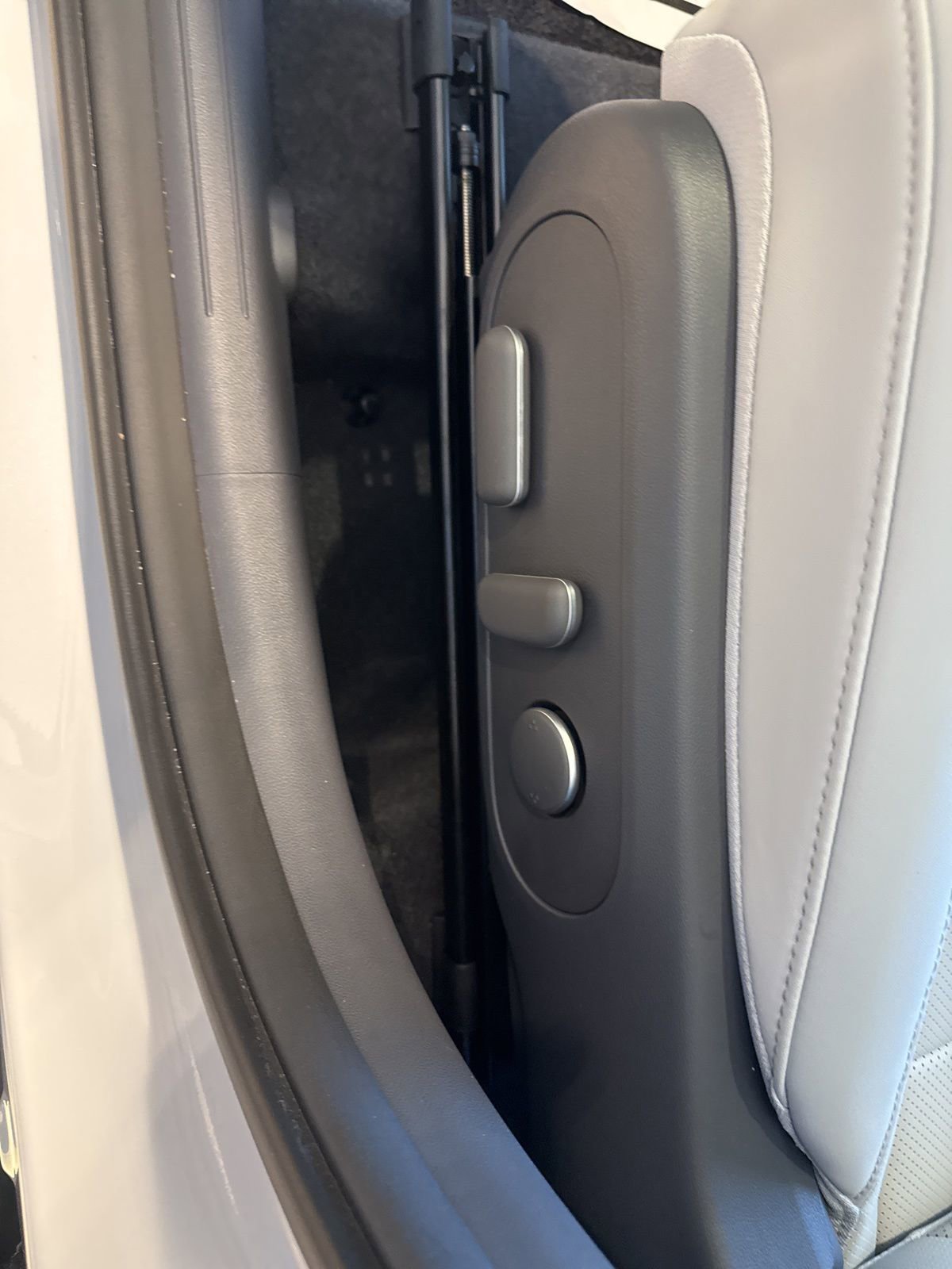 New 2026 Hyundai Kona SEL Premium image 13