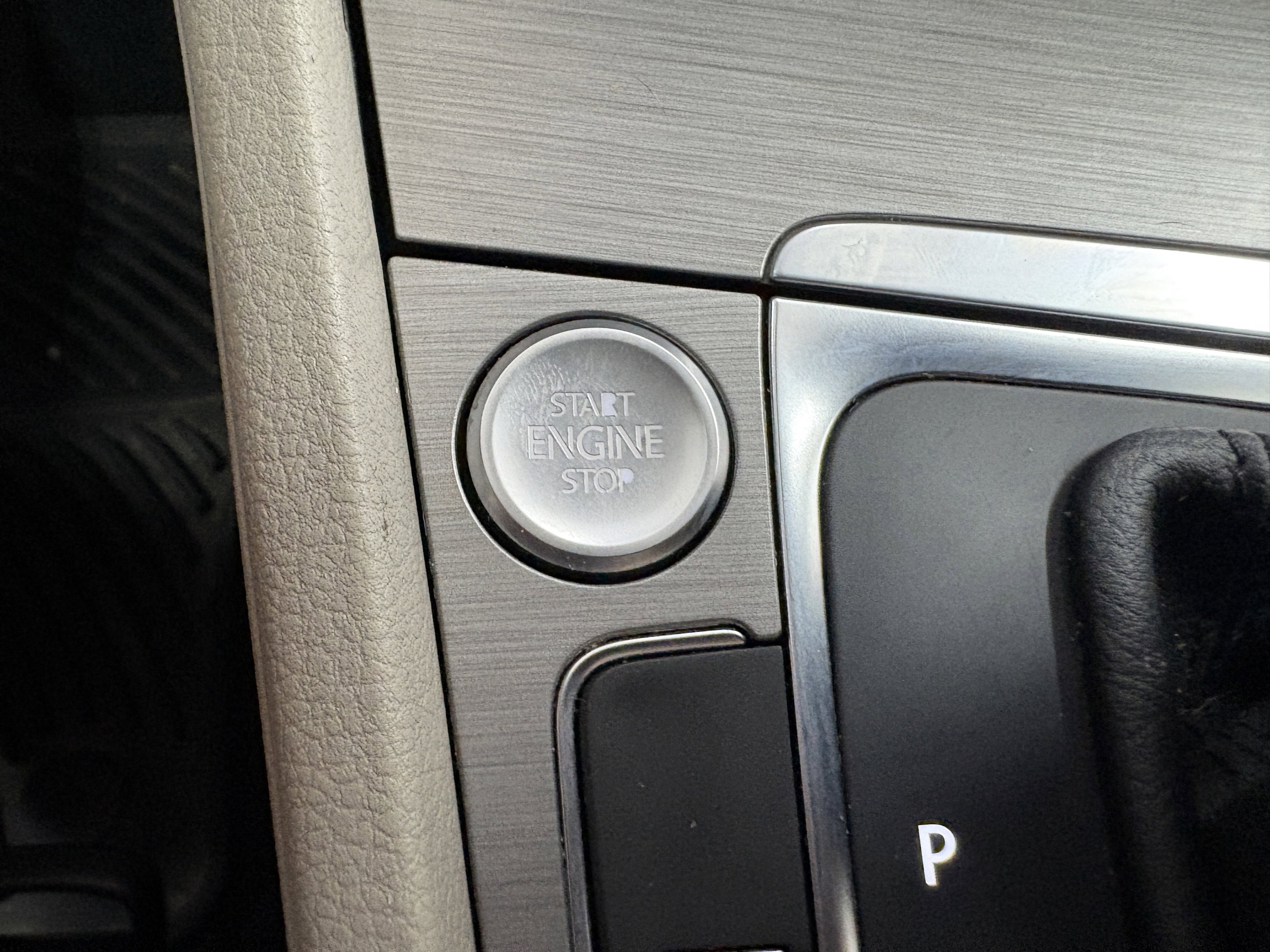 Used 2016 Volkswagen Golf SE w/ Lighting Package image 21