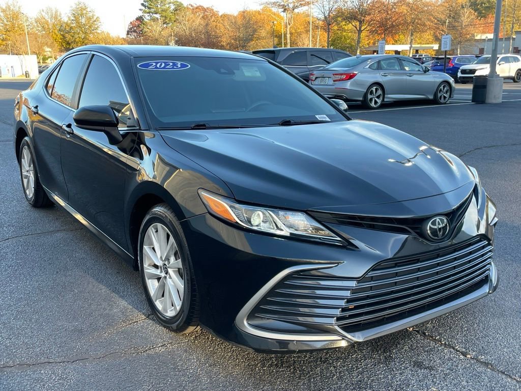 Used 2023 Toyota Camry LE image 8