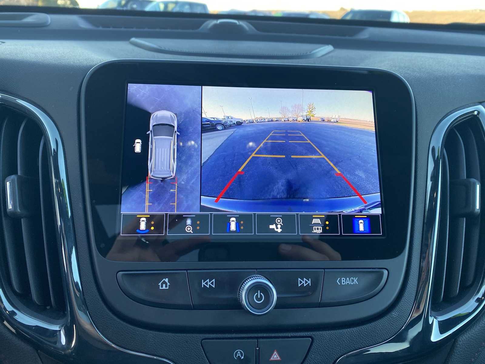 Used 2024 Chevrolet Equinox RS w/ RS Leather Package image 21