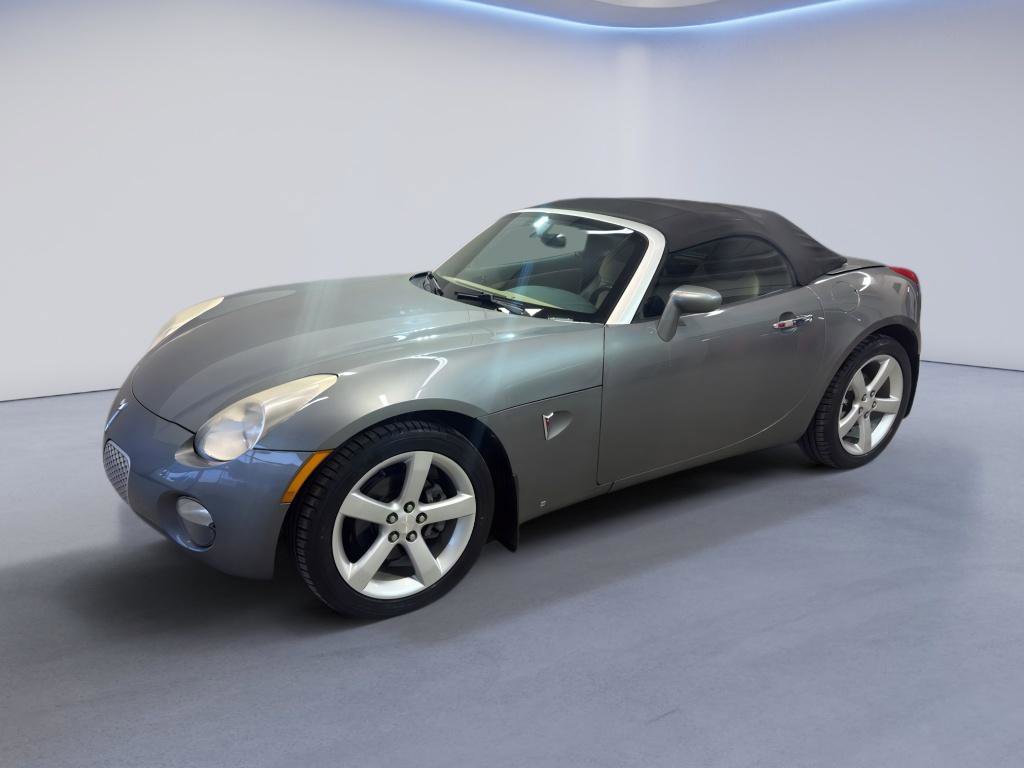 Used 2006 Pontiac Solstice Convertible w/ Premium Package image 3