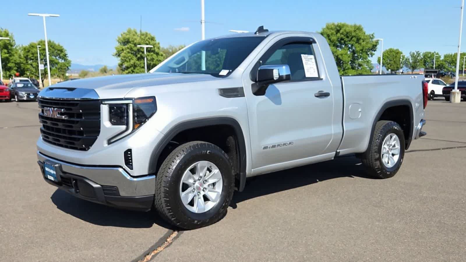Used 2022 GMC Sierra 1500 Pro w/ Convenience Package AWD/4WD image 4