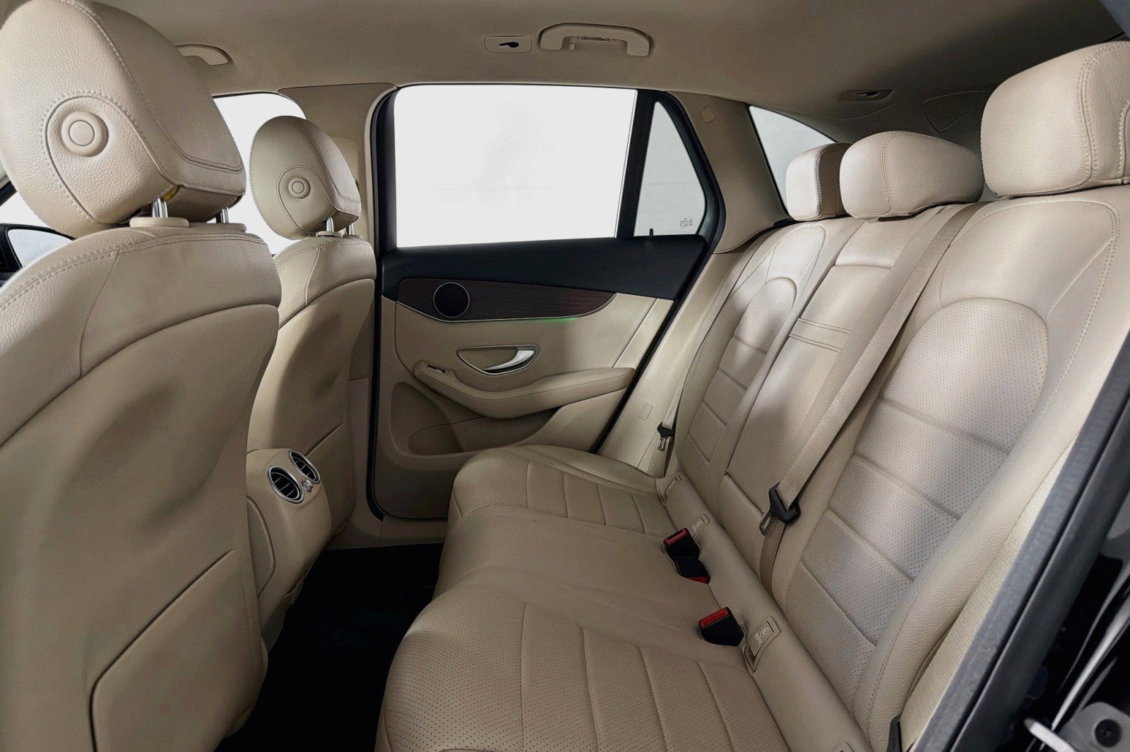 Used 2022 Mercedes-Benz GLC 300 image 8