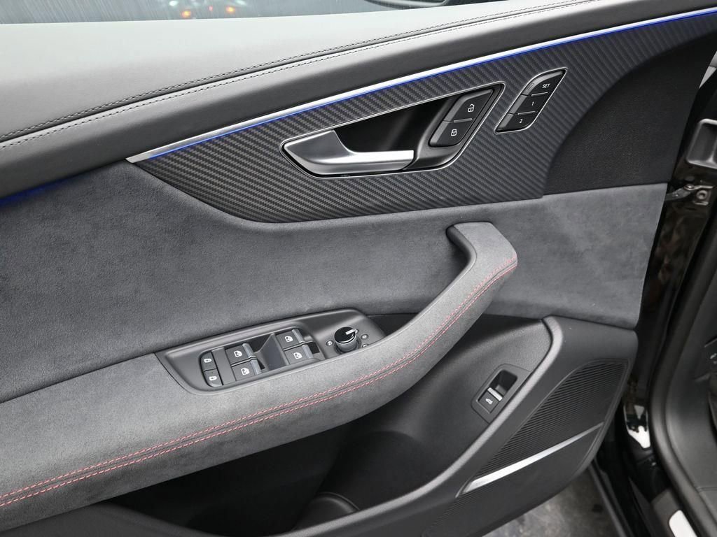New 2026 Audi RS Q8 performance image 19