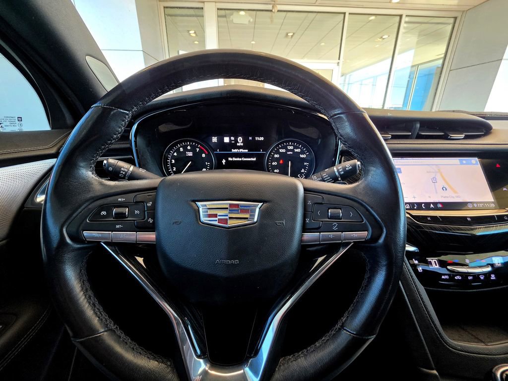 Used 2020 Cadillac XT6 Premium Luxury AWD/4WD image 33