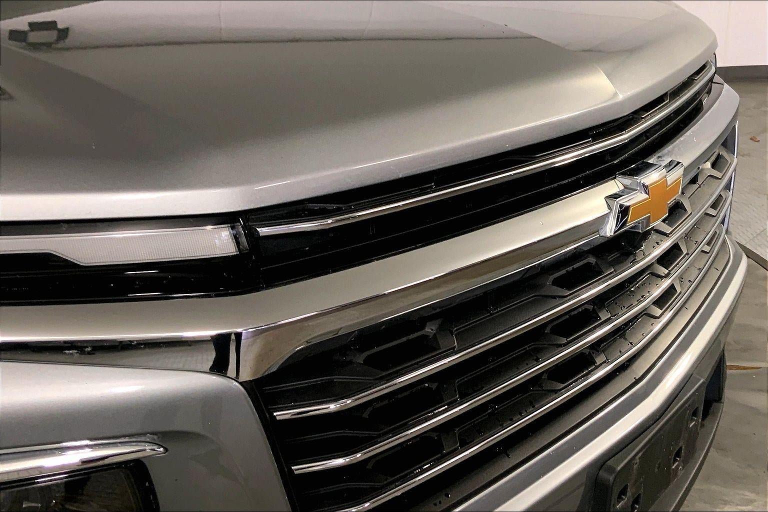 Used 2024 Chevrolet Traverse LT AWD/4WD image 30