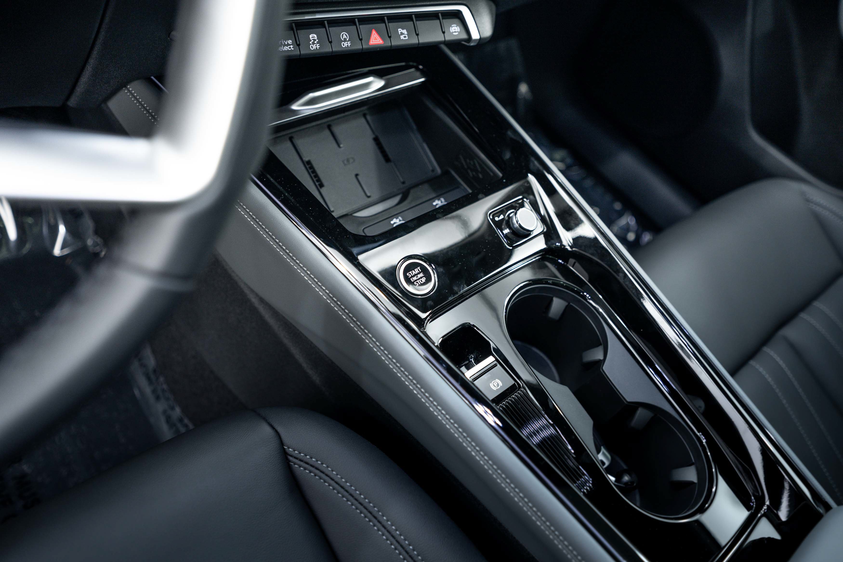 New 2026 Audi Q3 quattro 2.0T AWD/4WD image 11