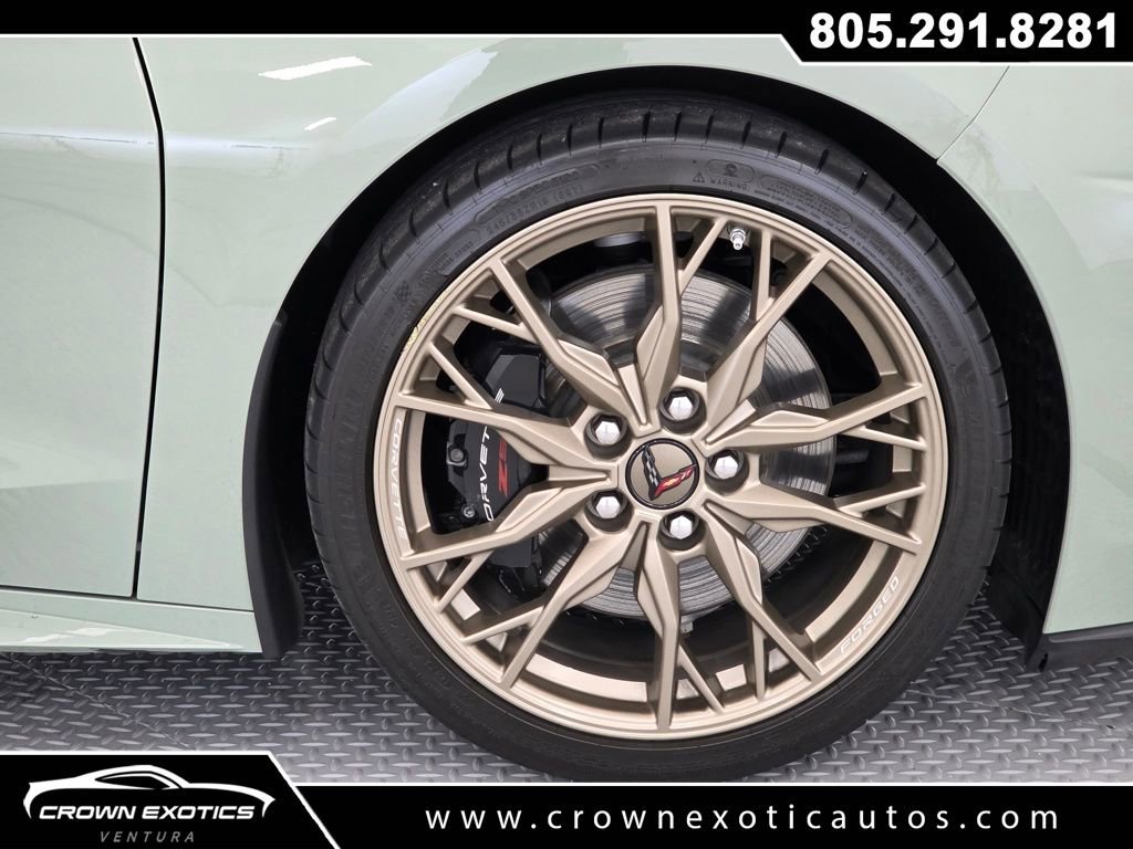 Used 2024 Chevrolet Corvette Stingray Coupe w/ Z51 Performance Package image 13
