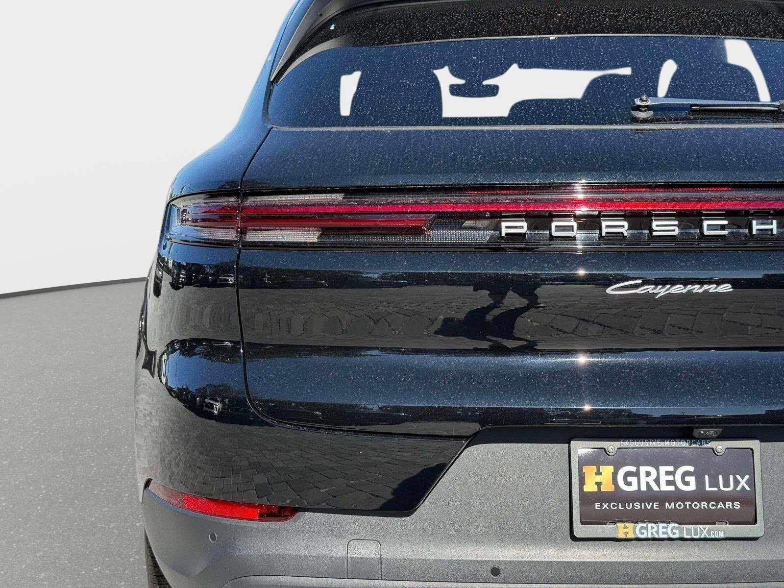 Used 2024 Porsche Cayenne image 23