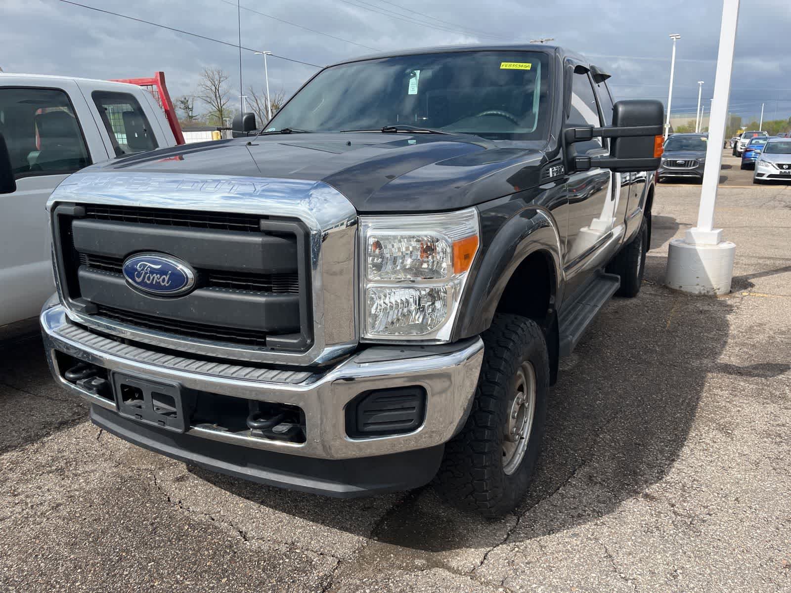 Used 2015 Ford F250 XL w/ XL Appearance Package AWD/4WD video 2