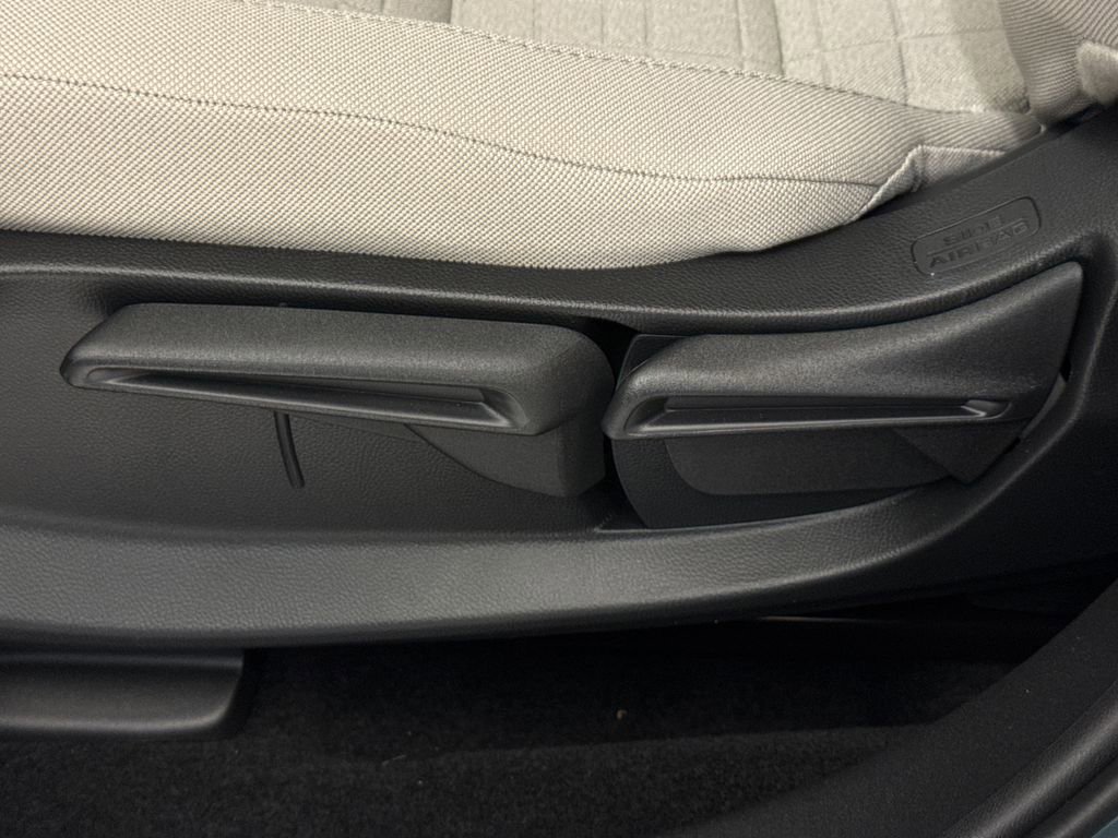 New 2026 Honda HR-V LX image 20