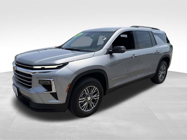 Certified 2025 Chevrolet Traverse LT w/ Driver Confidence Package FWD image 24
