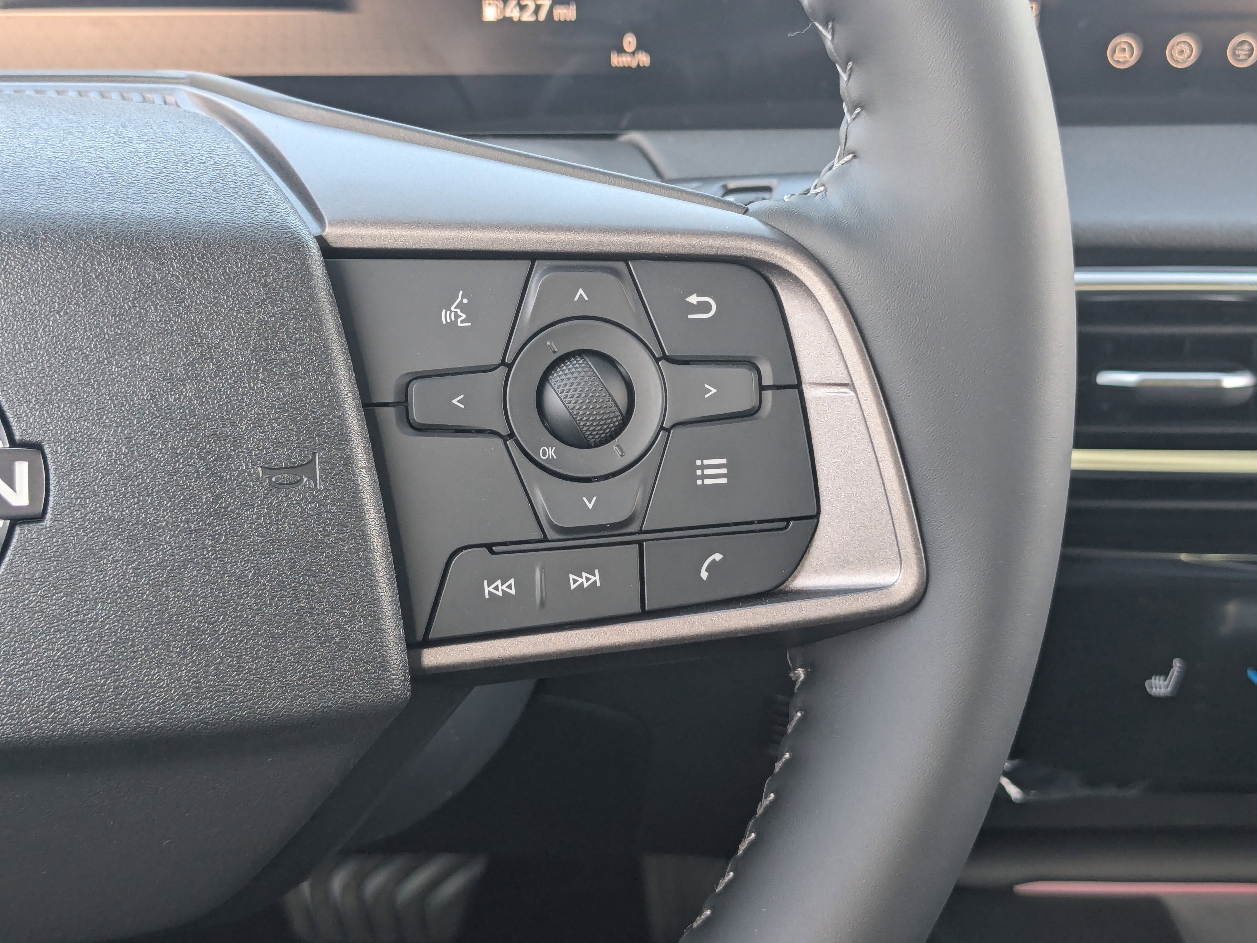 New 2026 Nissan Sentra SV w/ SV Convenience Package FWD image 14