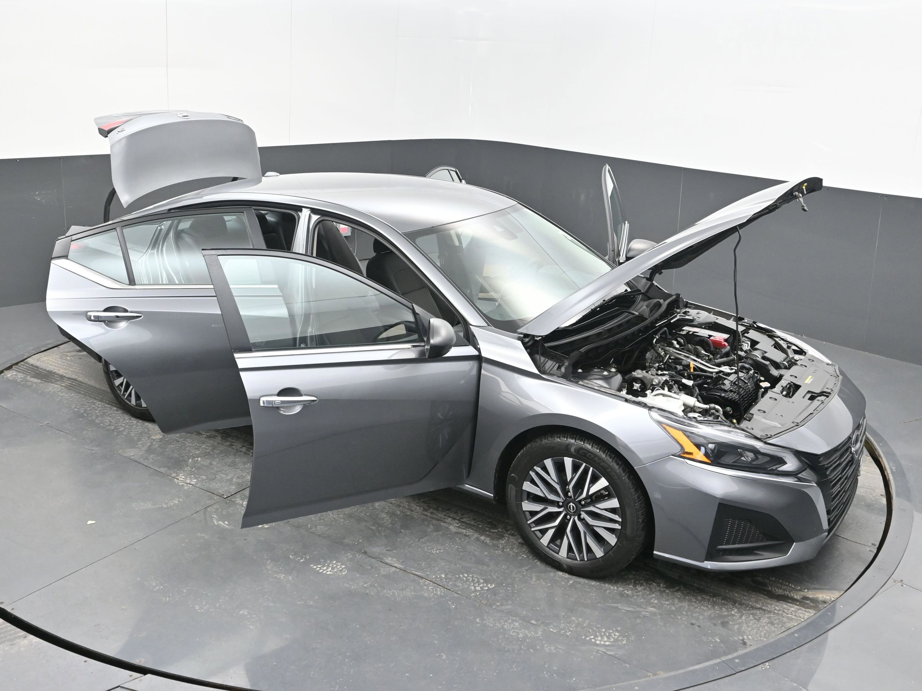 Used 2024 Nissan Altima 2.5 SV image 36