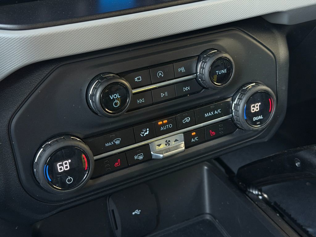 Used 2023 Ford Bronco Badlands w/ Sasquatch Package image 27