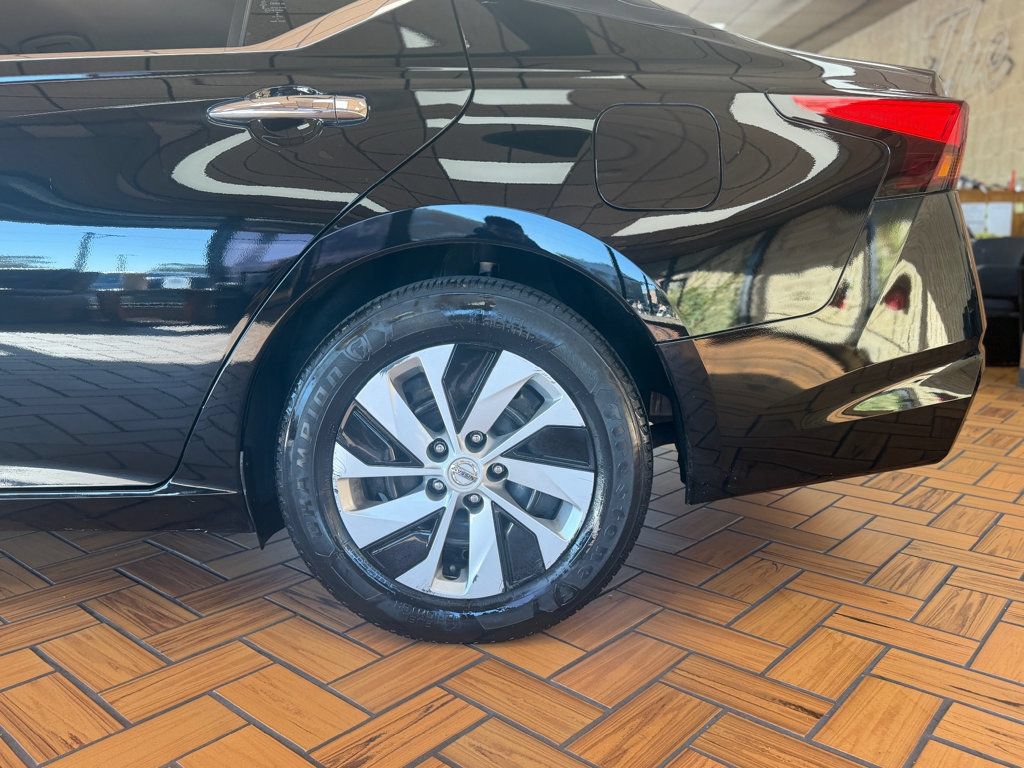 Used 2022 Nissan Altima 2.5 S FWD image 12