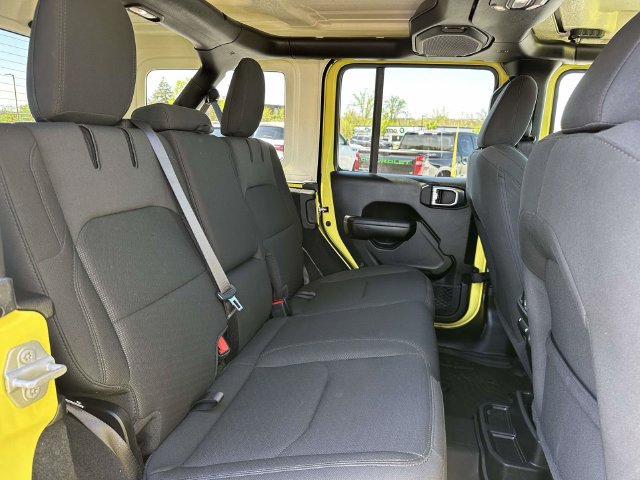 Used 2023 Jeep Wrangler Unlimited w/ Cold Weather Group AWD/4WD image 12