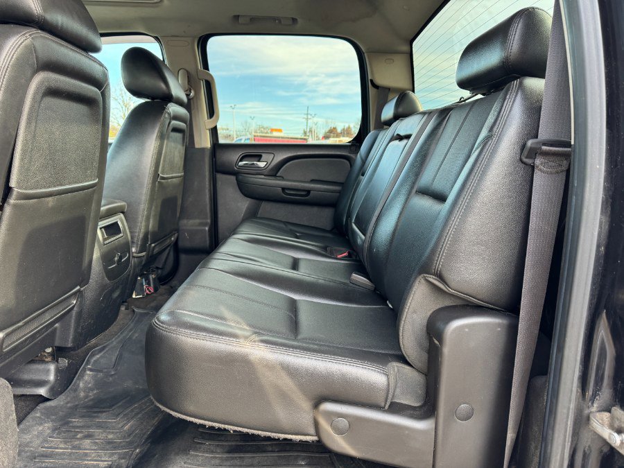 Used 2012 Chevrolet Silverado 3500 LTZ image 16