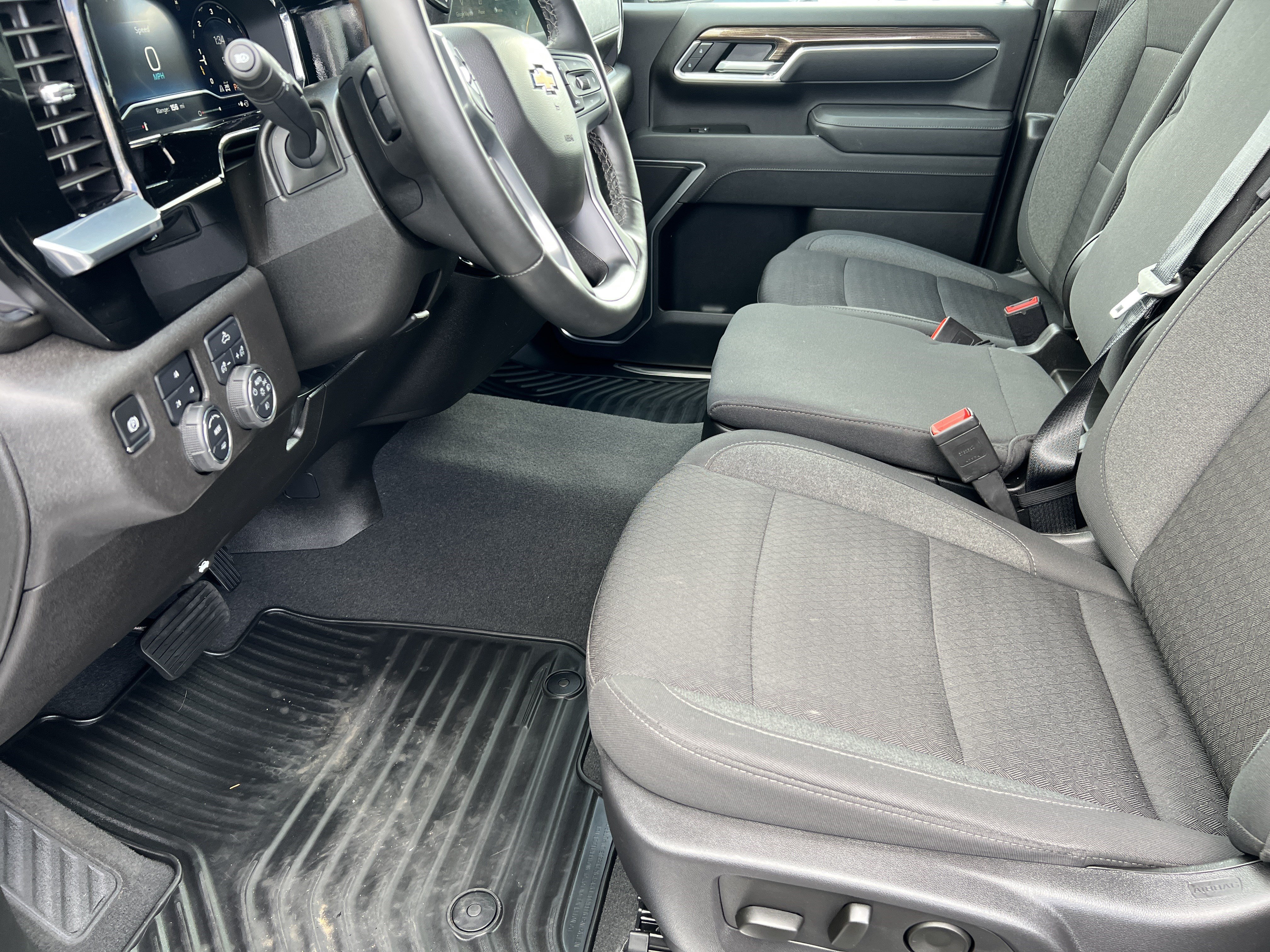 Used 2025 Chevrolet Silverado 2500 LT w/ Convenience Package AWD/4WD image 16