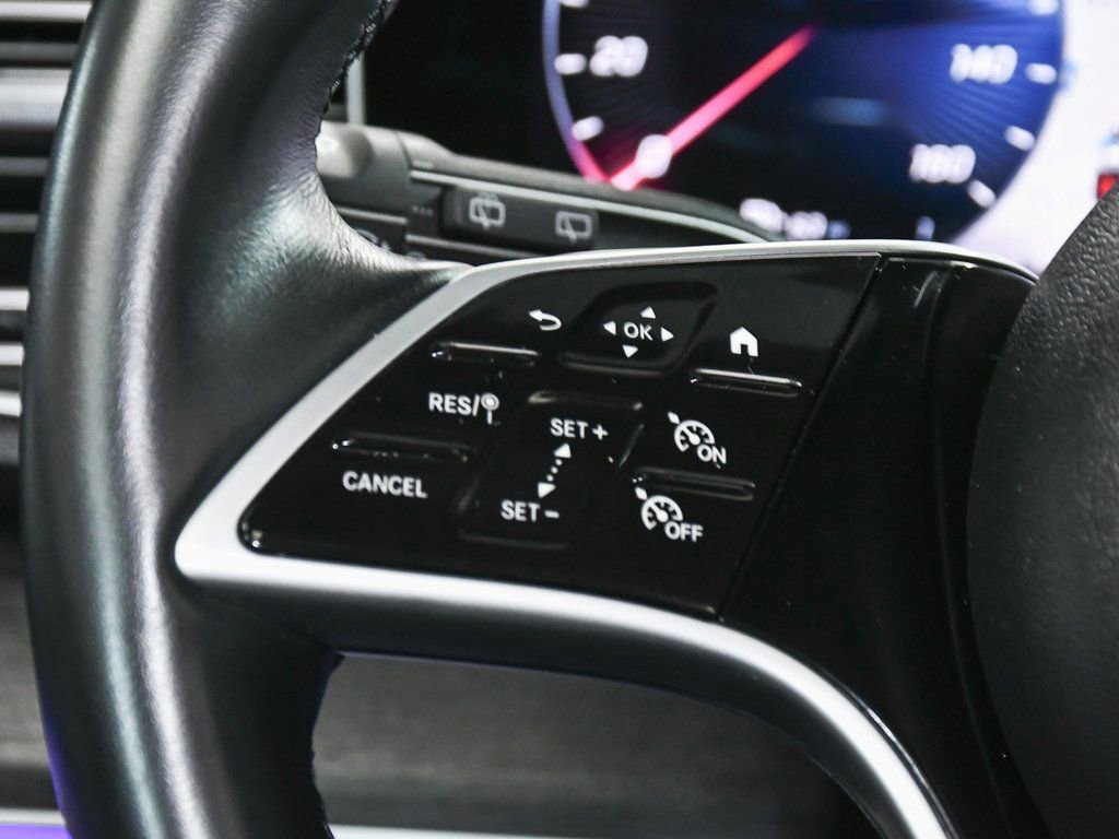 Used 2025 Mercedes-Benz GLE 450e GLE 450e w/ AMG Line Exterior image 39