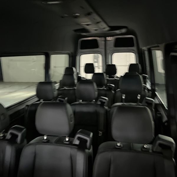 Used 2024 Mercedes-Benz Sprinter 2500 image 19