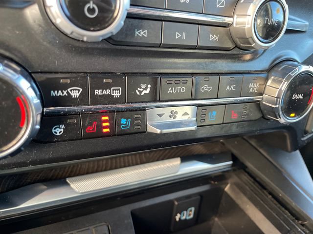 Used 2024 Ford F250 Platinum image 34