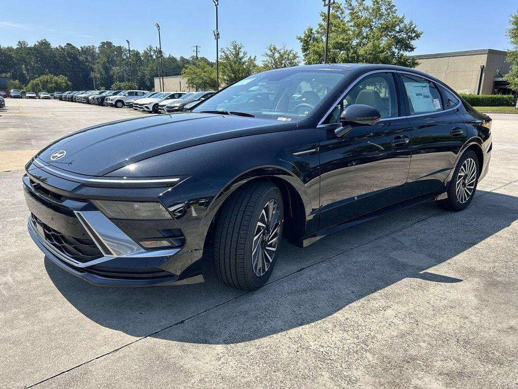 New 2026 Hyundai Sonata Limited FWD image 32