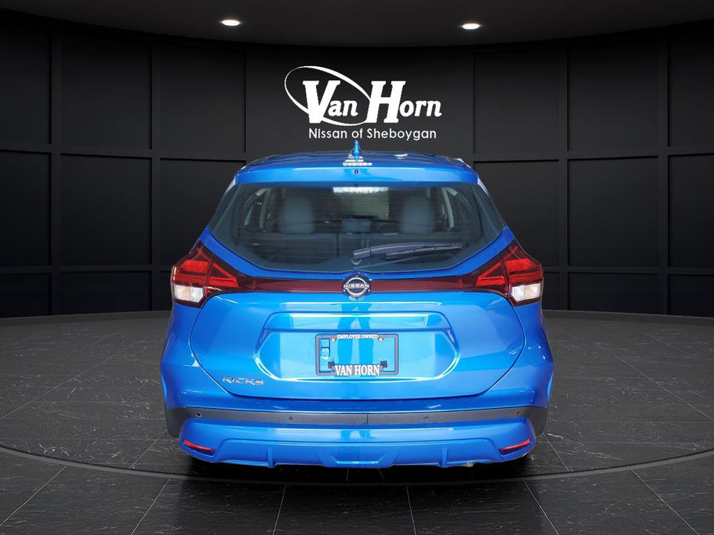 New 2025 Nissan Kicks Play S image 11