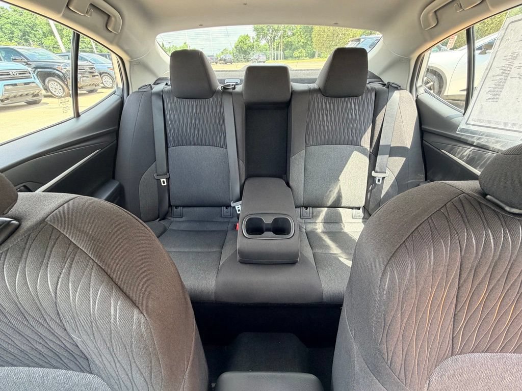 Used 2025 Toyota Camry LE FWD image 23