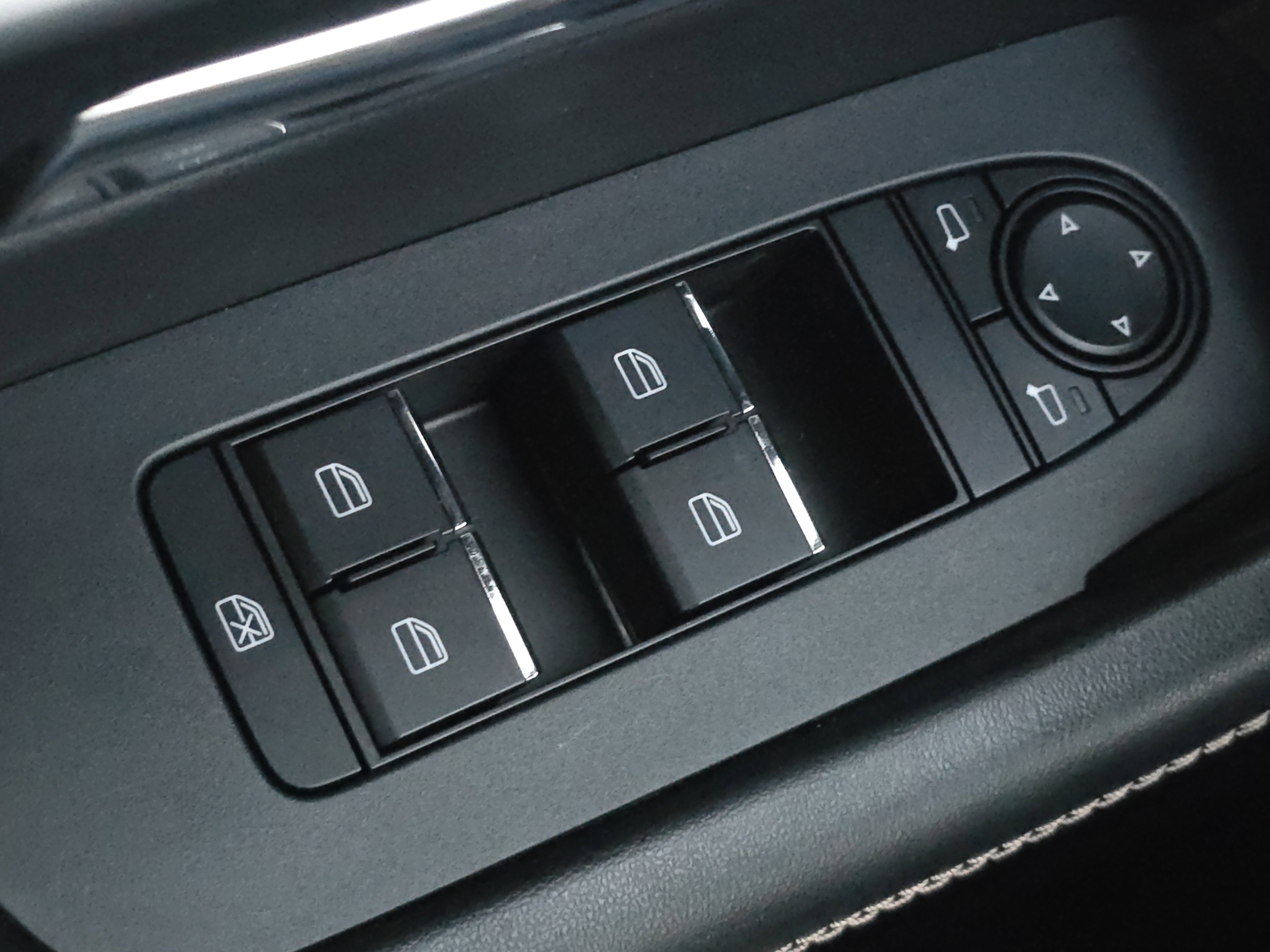 Used 2025 MAZDA CX-70 3.3 Turbo w/ Premium Package image 12