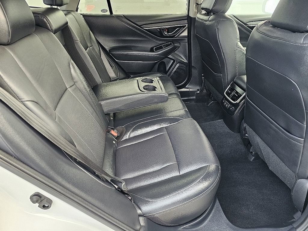 Used 2022 Subaru Outback Limited image 21