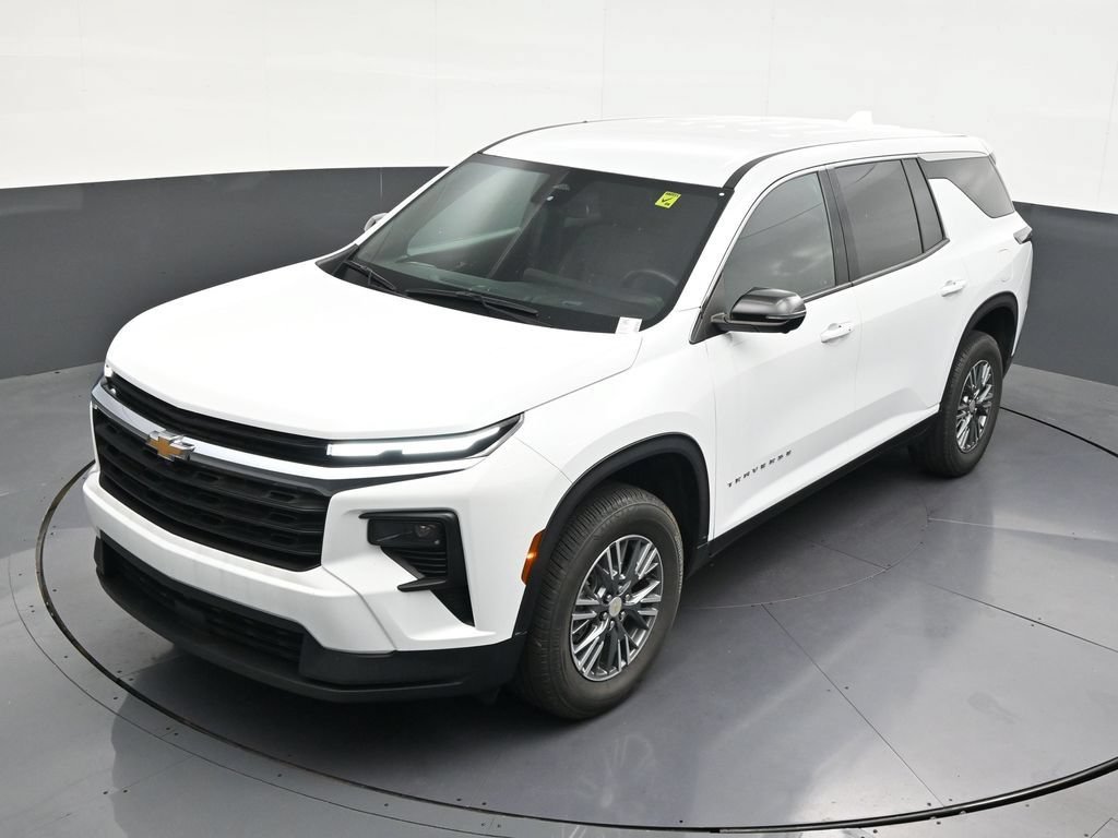 Used 2024 Chevrolet Traverse LS FWD image 15